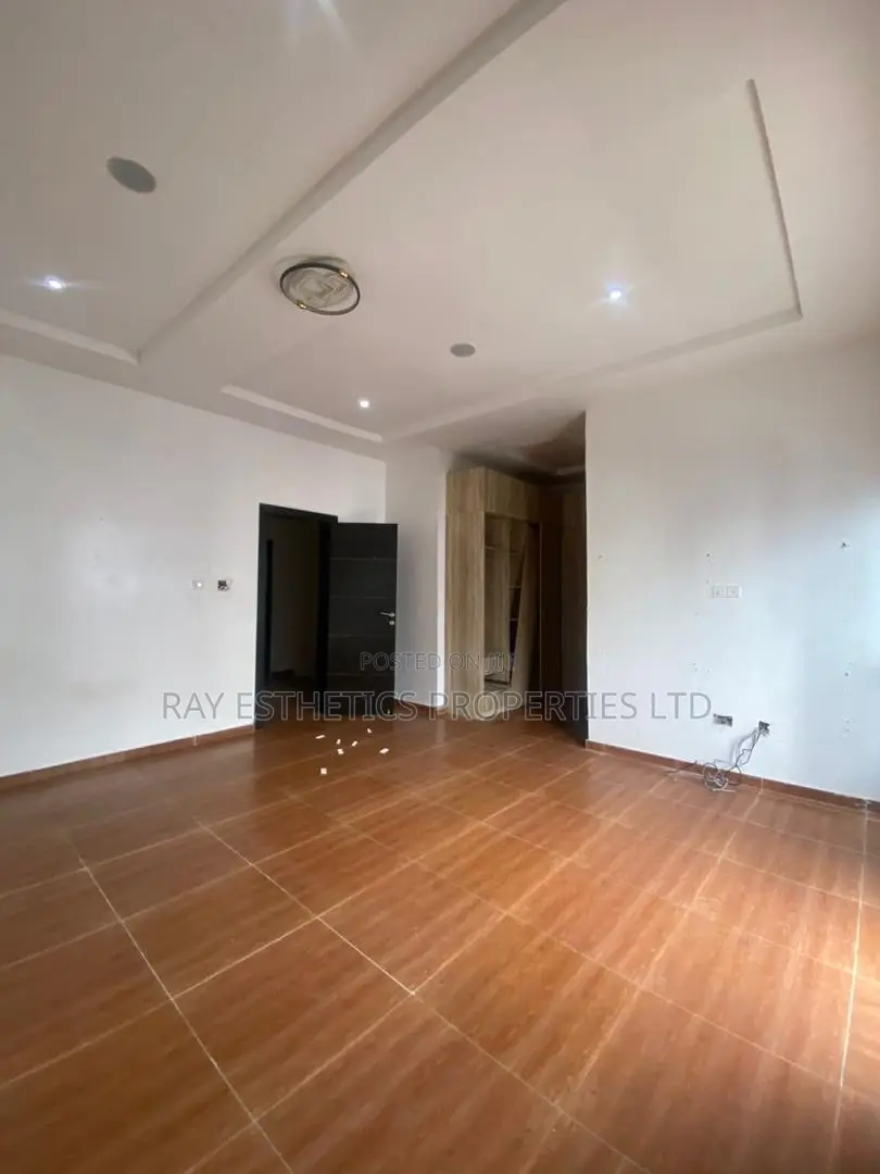 4bdrm Duplex in Spring Valley Estate, Off Lekki-Epe Expressway for rent