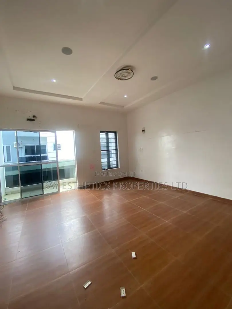 4bdrm Duplex in Spring Valley Estate, Off Lekki-Epe Expressway for rent