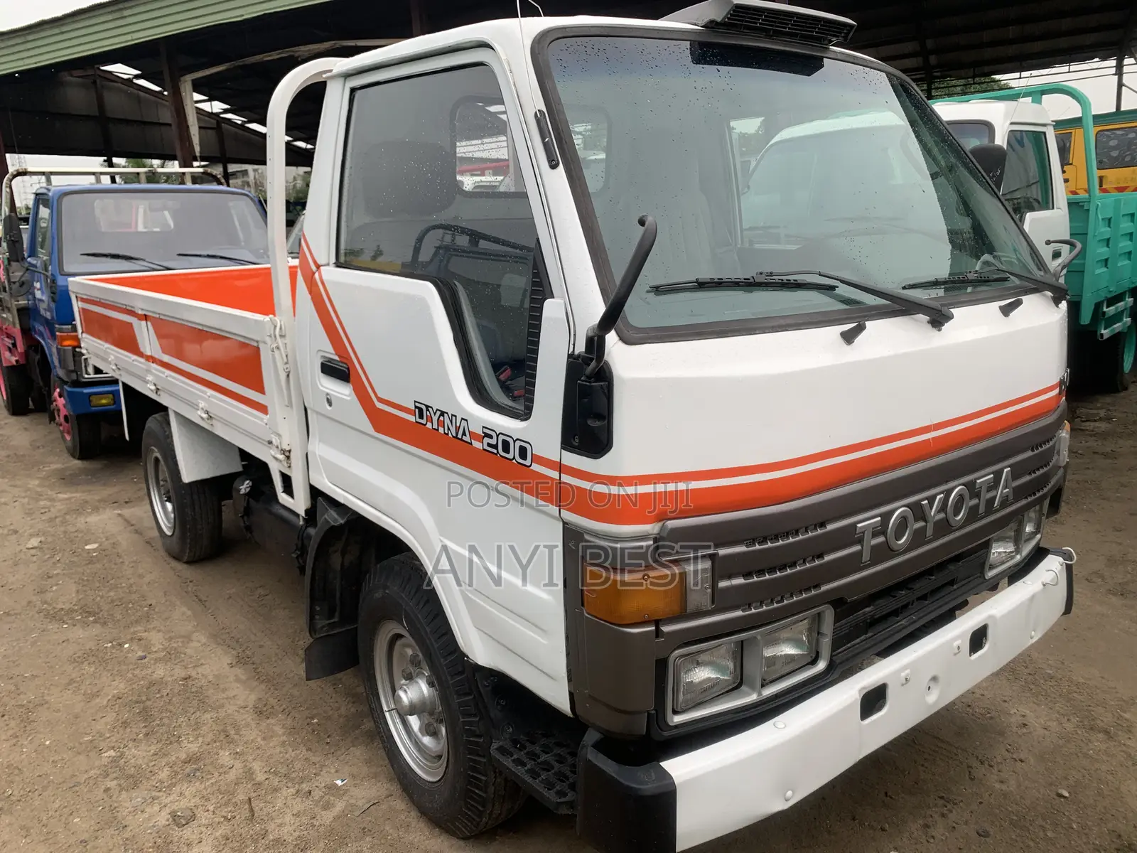 Toyota Dyna 200