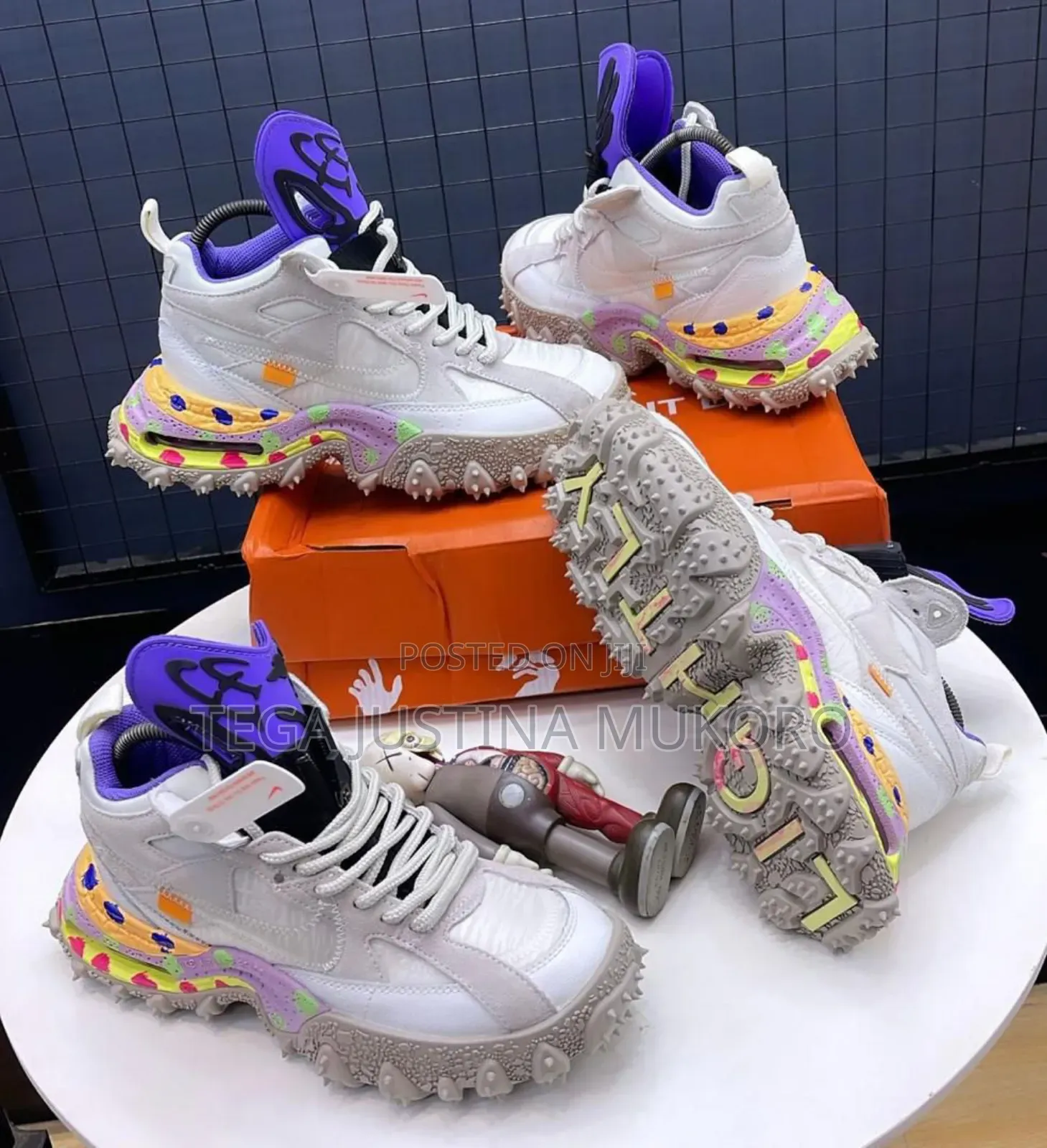 Various Purpose Multicolour Unisex Sneakers