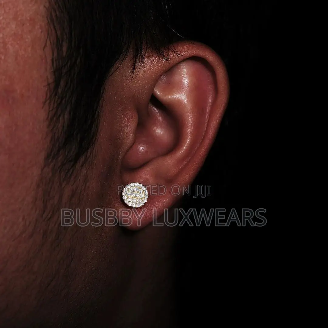 VVS Moissanite Stud Earrings for Men With Gra Certificate