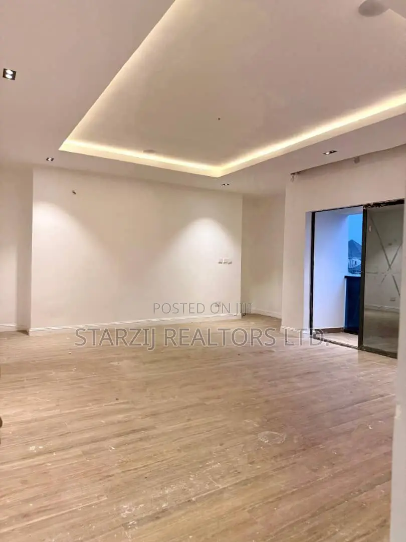 5bdrm House in Idu Industrial for sale