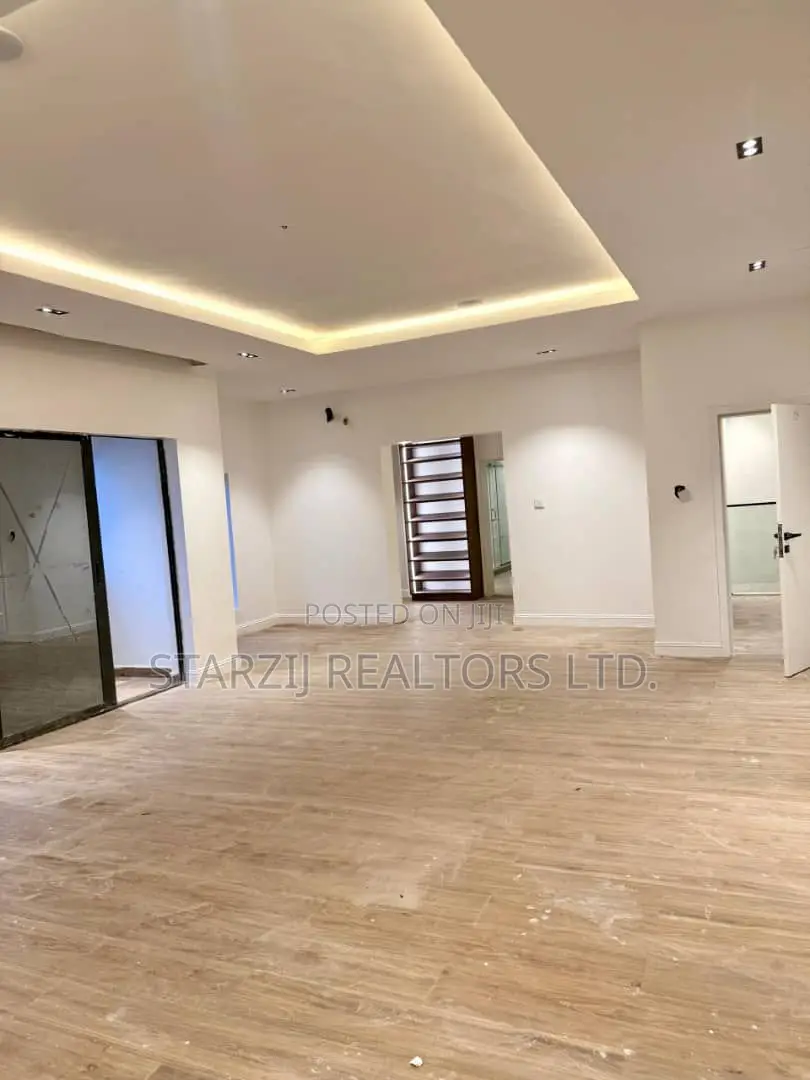 5bdrm House in Idu Industrial for sale