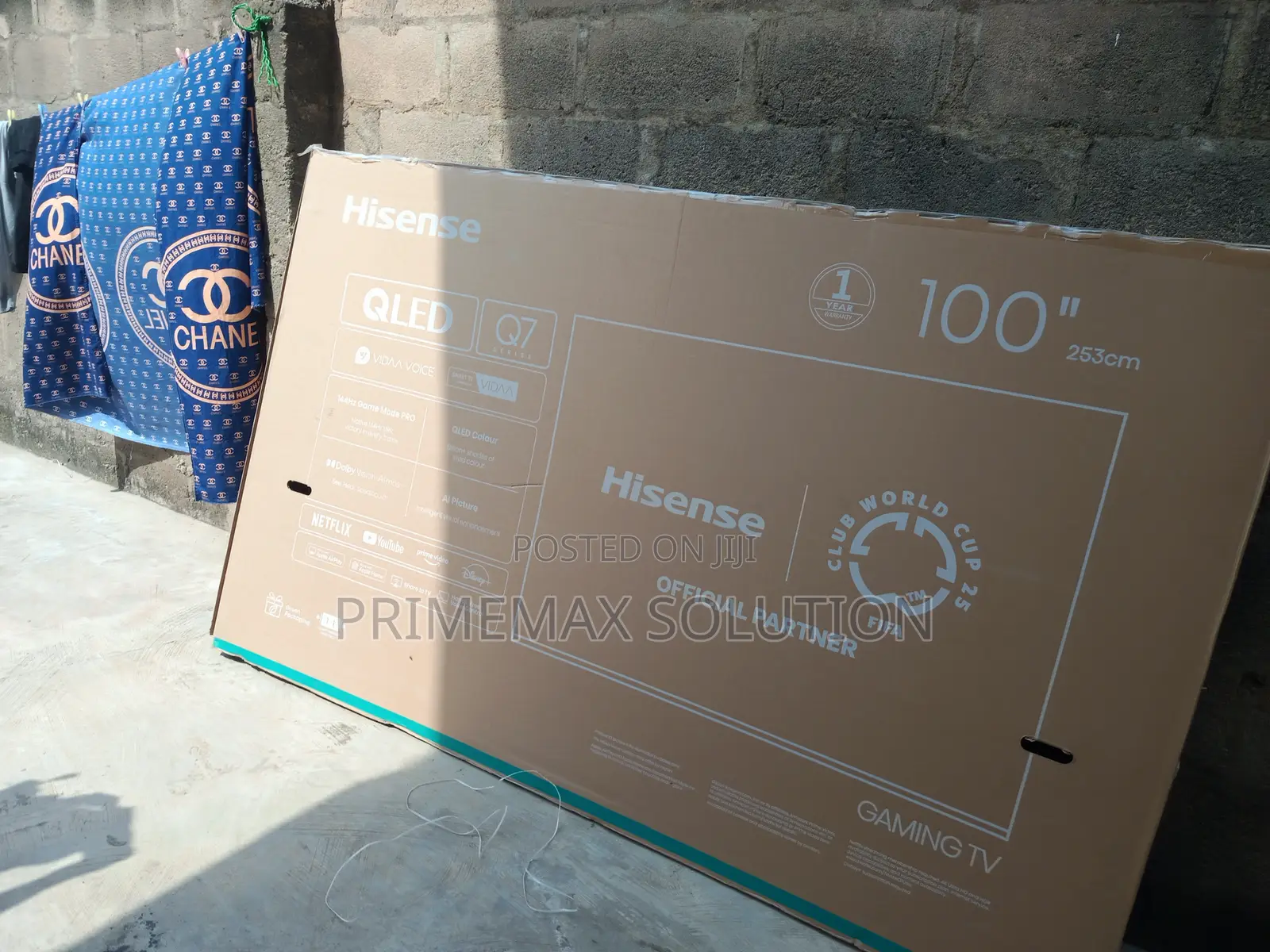 Go Big or Go Home: Hisense 100" Qled Revolution