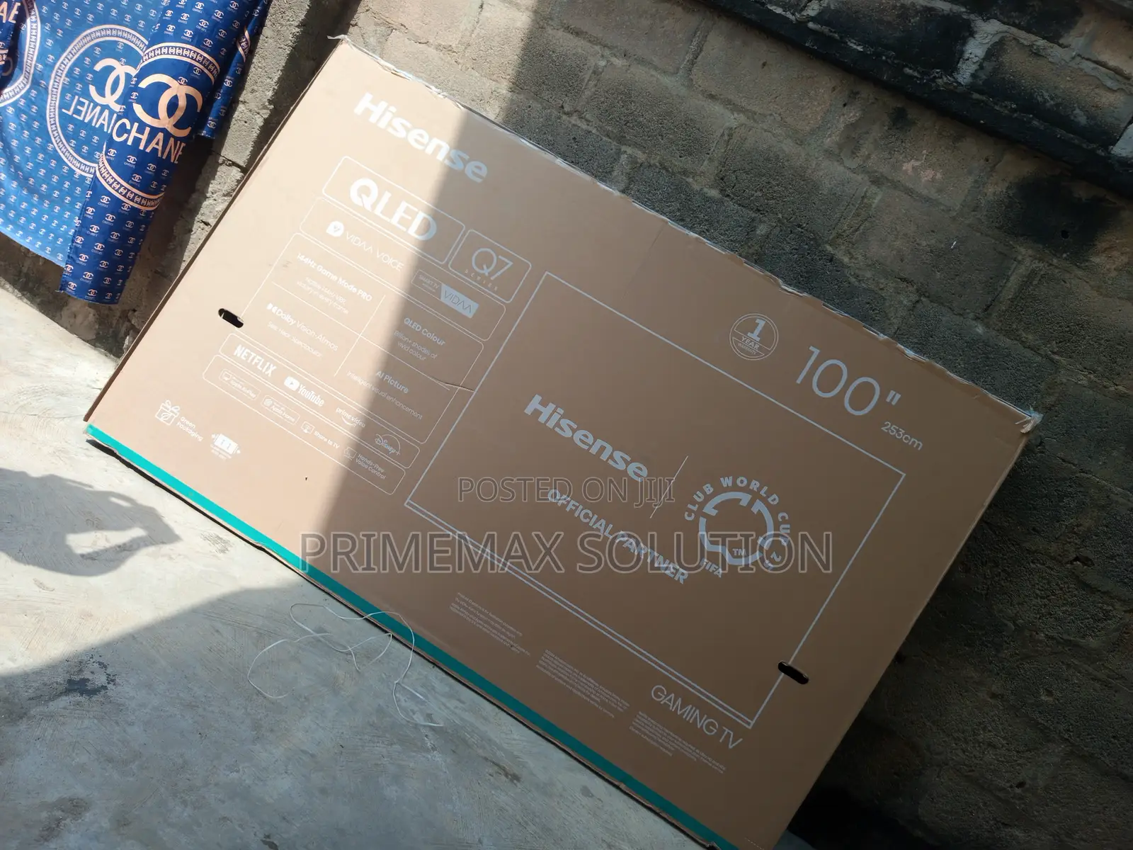 Go Big or Go Home: Hisense 100" Qled Revolution