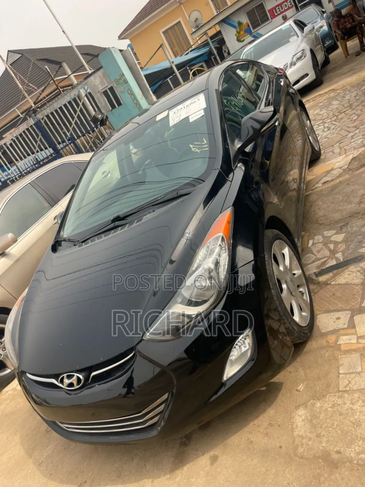 Hyundai Elantra GLS Sedan FWD (1.8L 4cyl 6M) 2013 Black