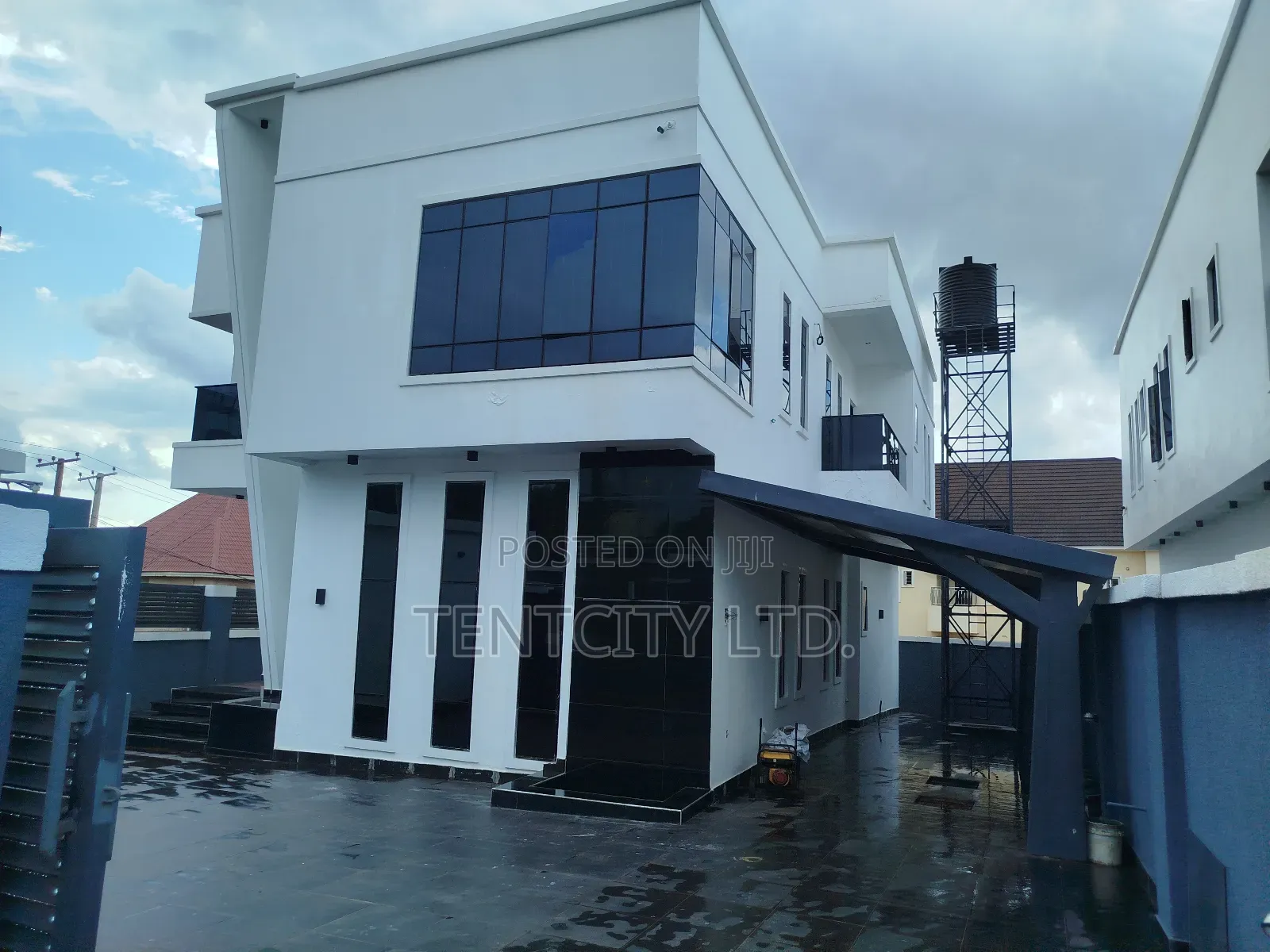 5bdrm Duplex in Thinker'S Corner, Enugu for sale