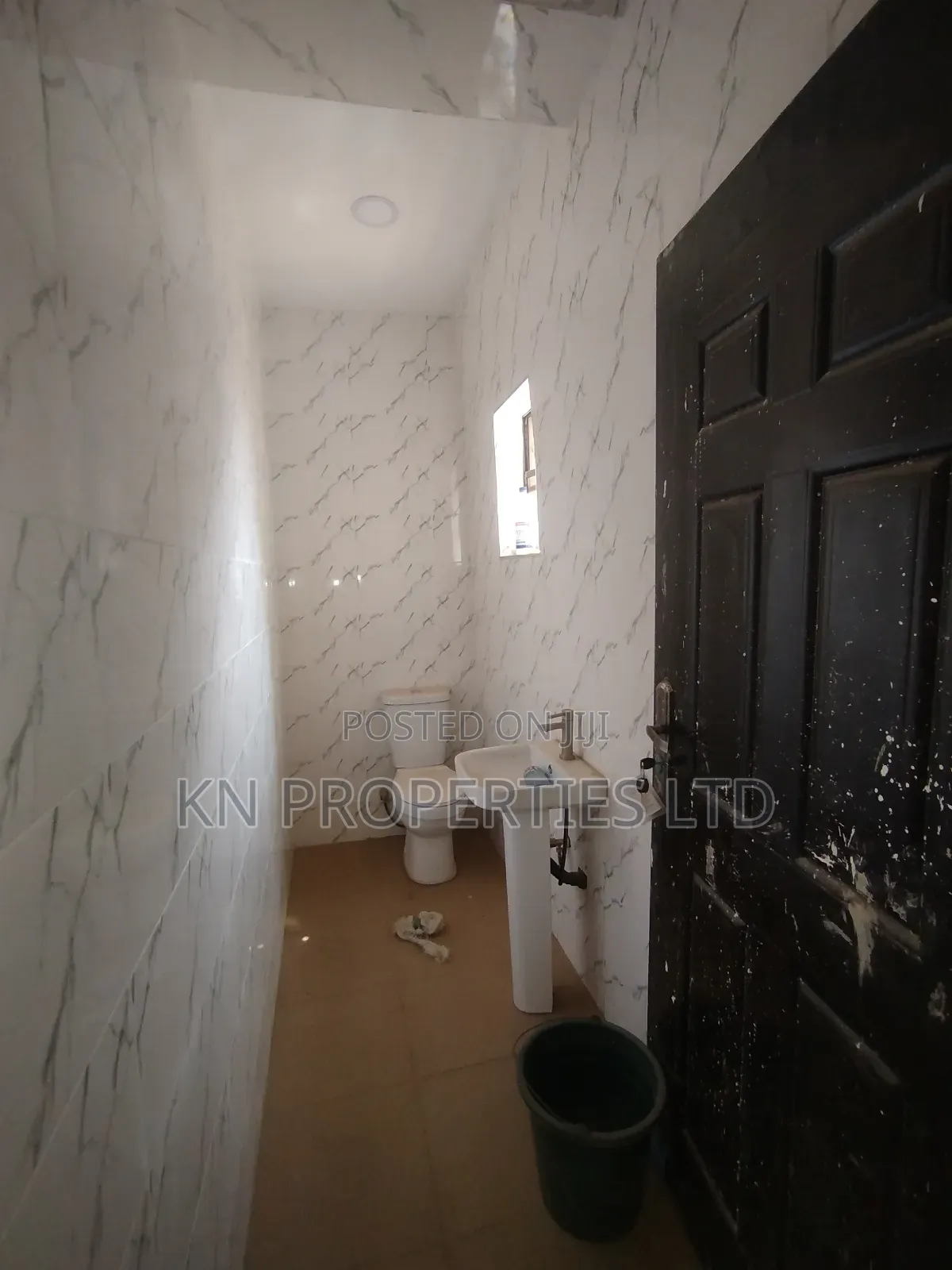 3bdrm Block of Flats in Durumi for rent