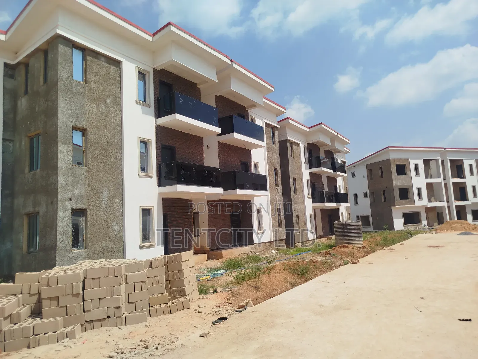 5bdrm Duplex in Shalom Estate, Enugu for sale