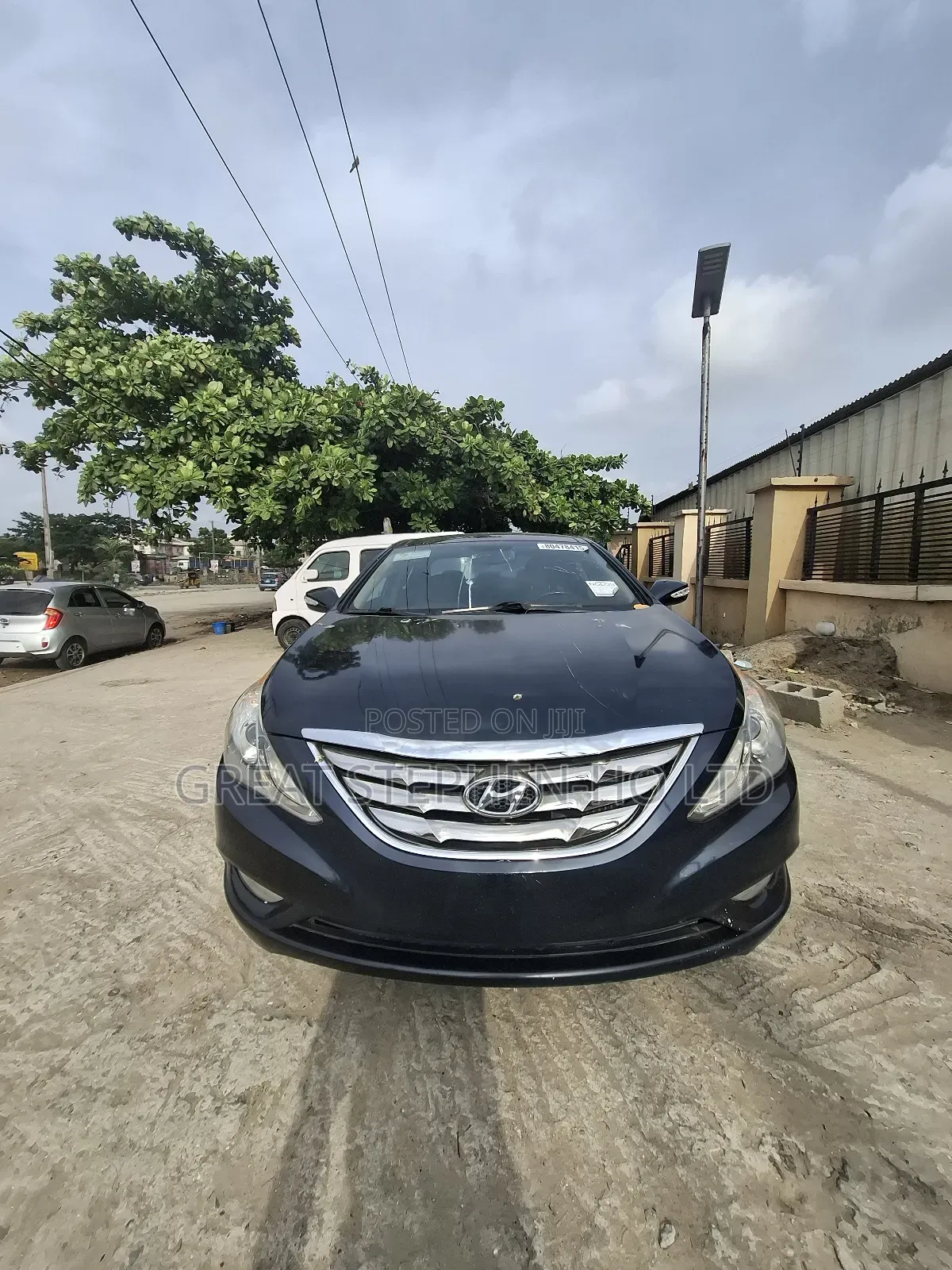 Hyundai Sonata Limited 2.0T Sedan (2.0L 4cyl 6A) 2012