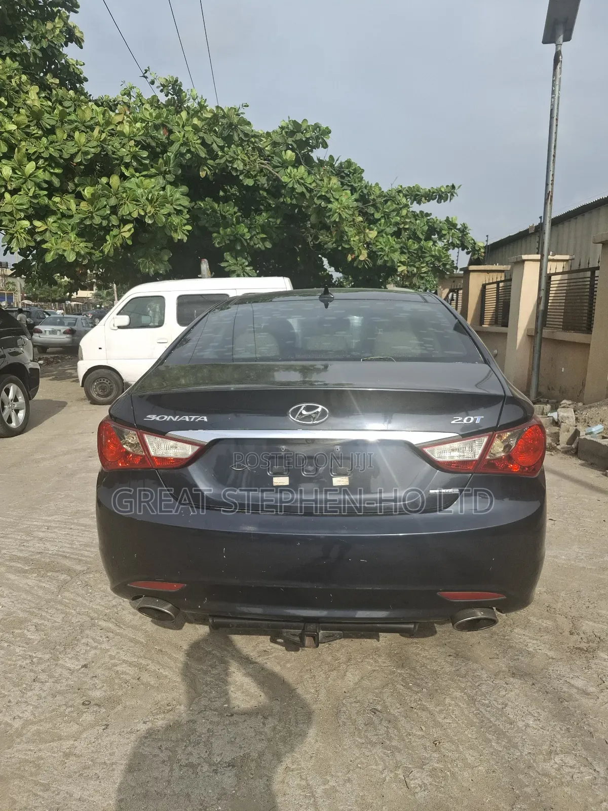 Hyundai Sonata Limited 2.0T Sedan (2.0L 4cyl 6A) 2012