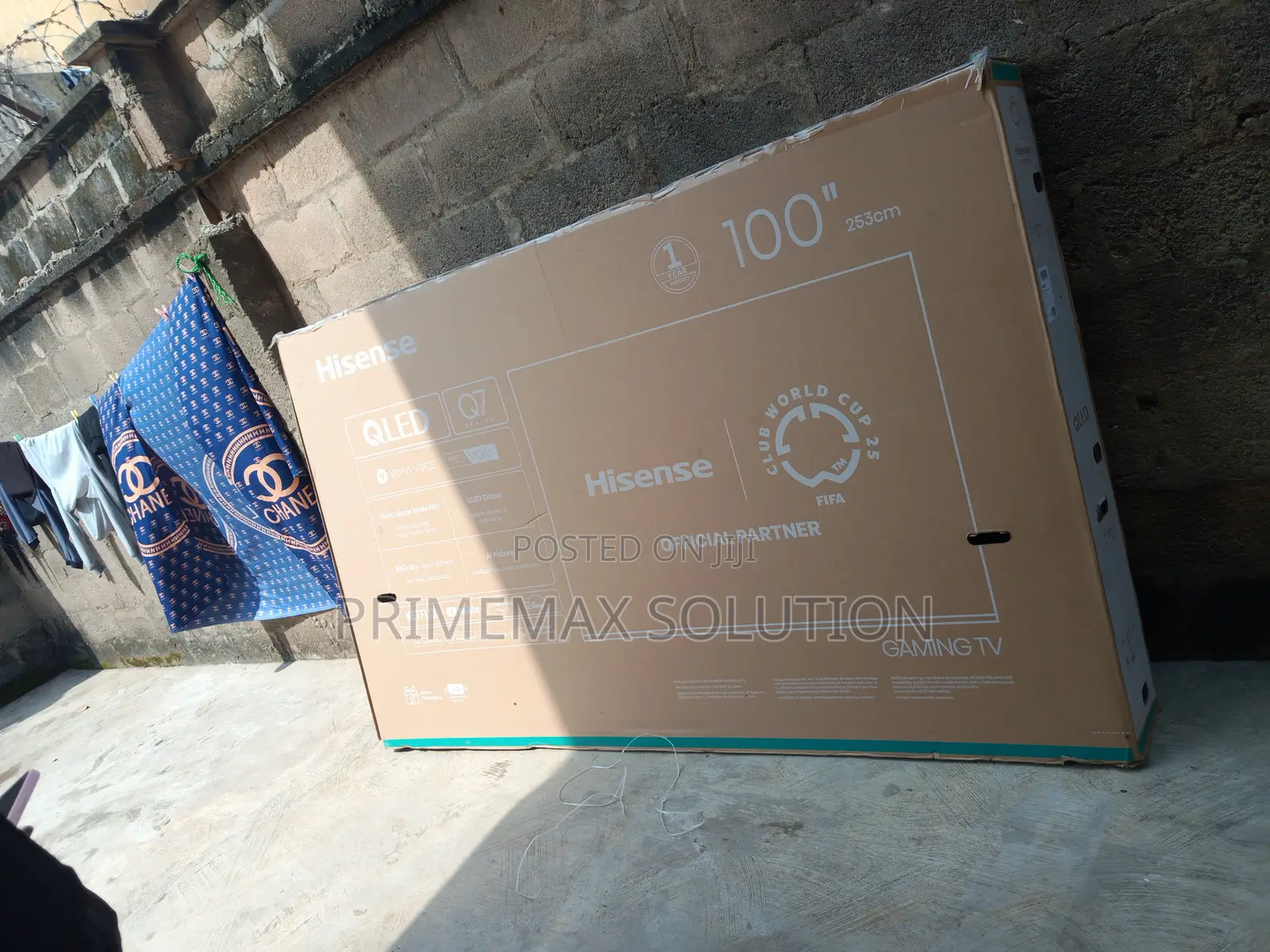 Hisense 100" Qled: Cinema in Your Living Room