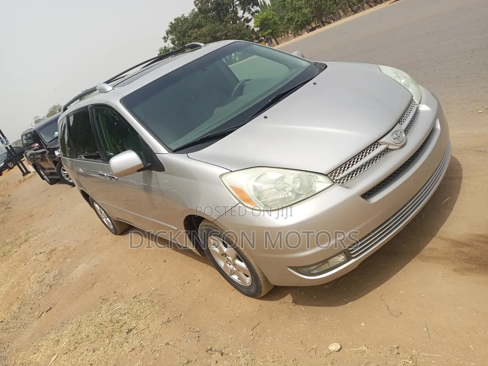 Toyota Sienna 2005 Brown