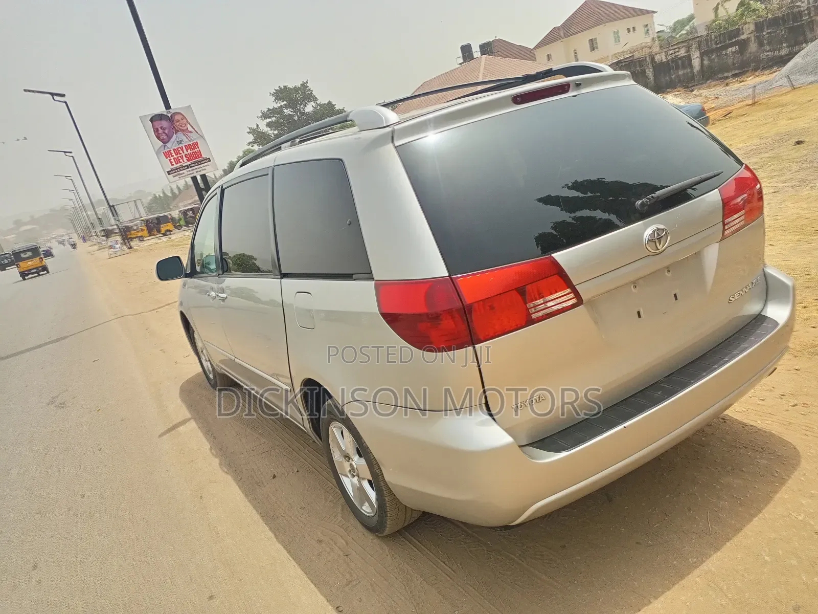 Toyota Sienna 2005 Brown