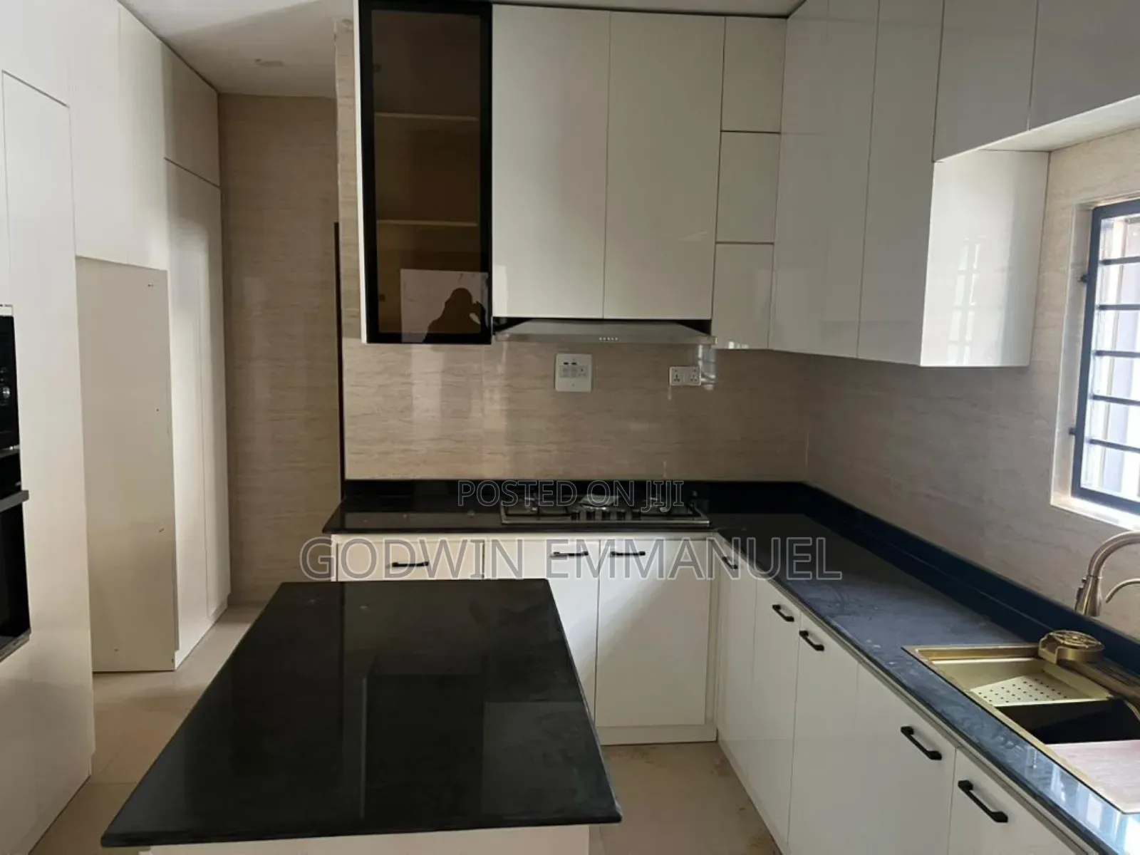 4bdrm Bungalow in Efab Verizon, Gwarinpa for sale