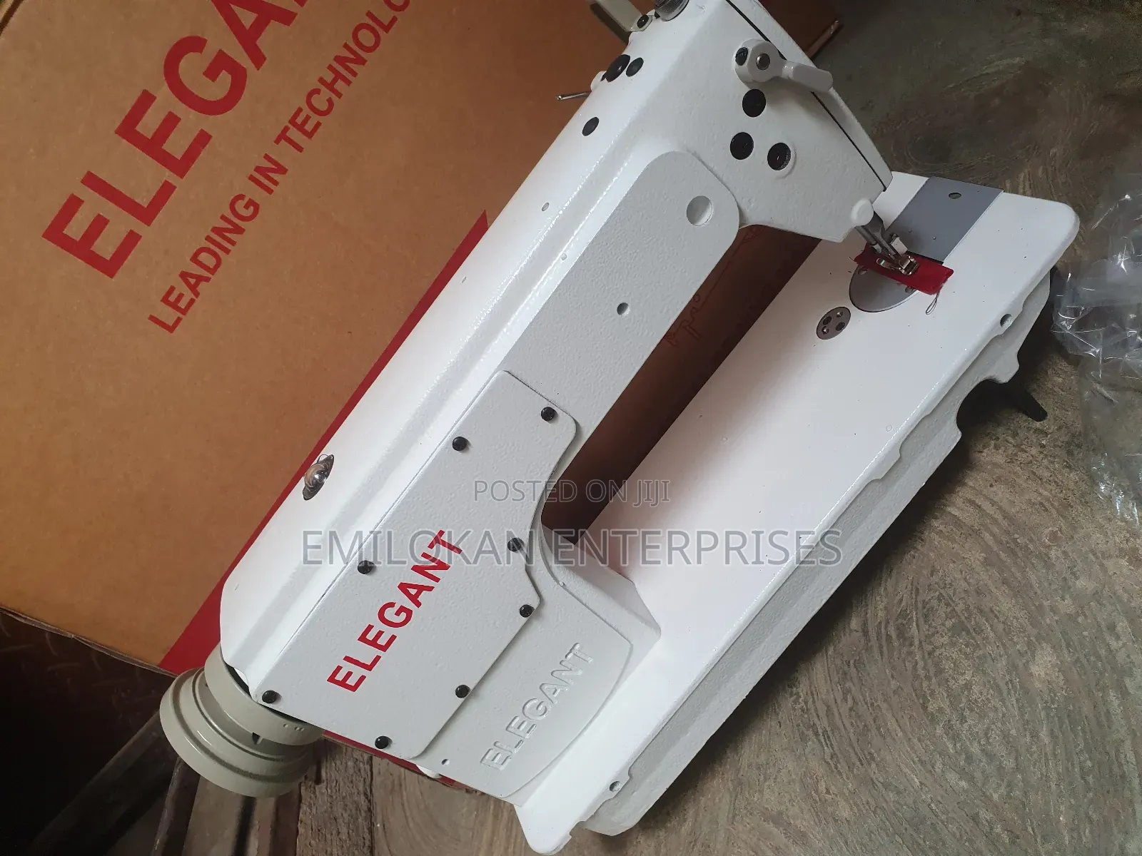 Industrial Elegant Sewing Machine