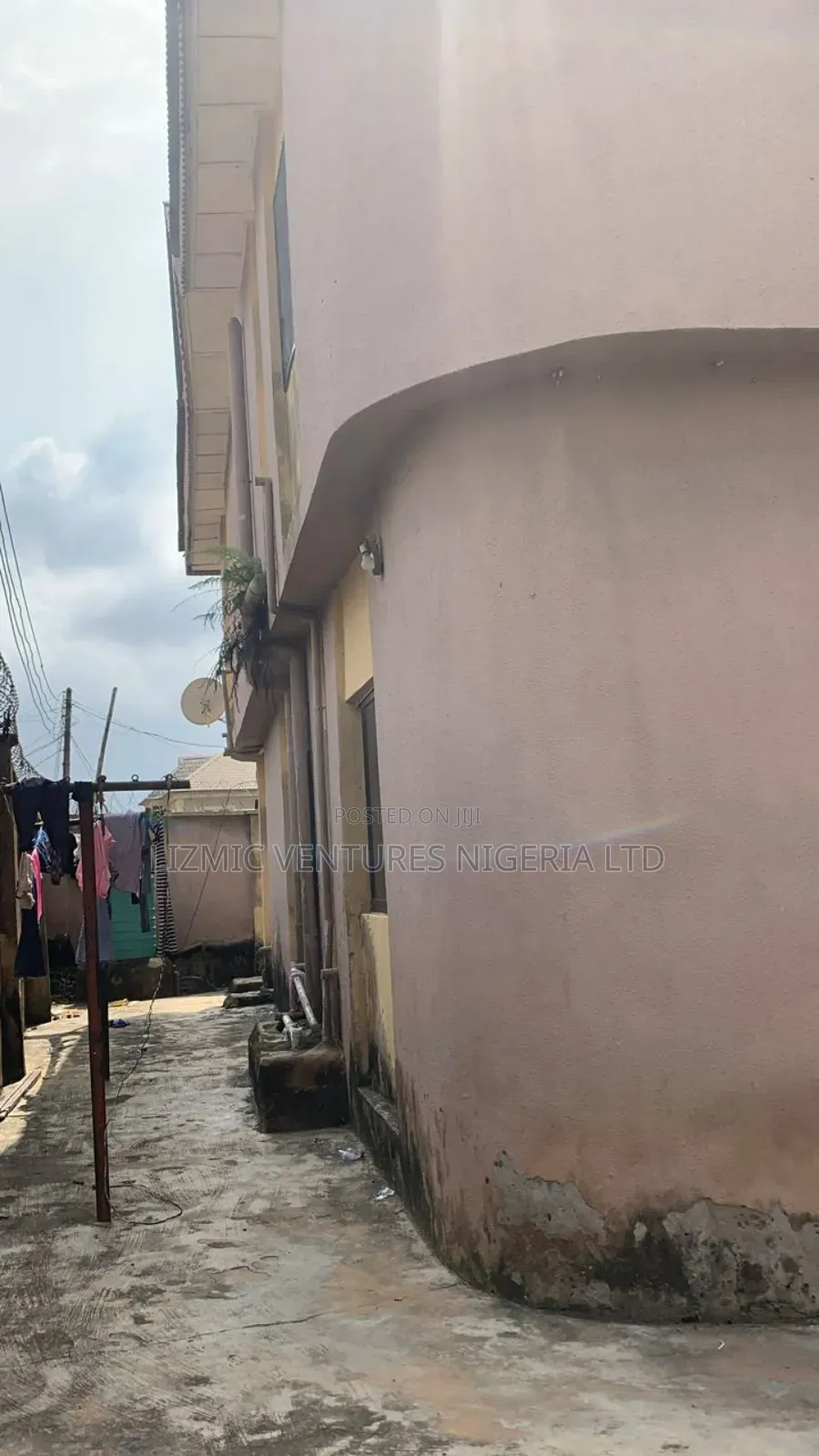 3bdrm Block of Flats in Igando for sale