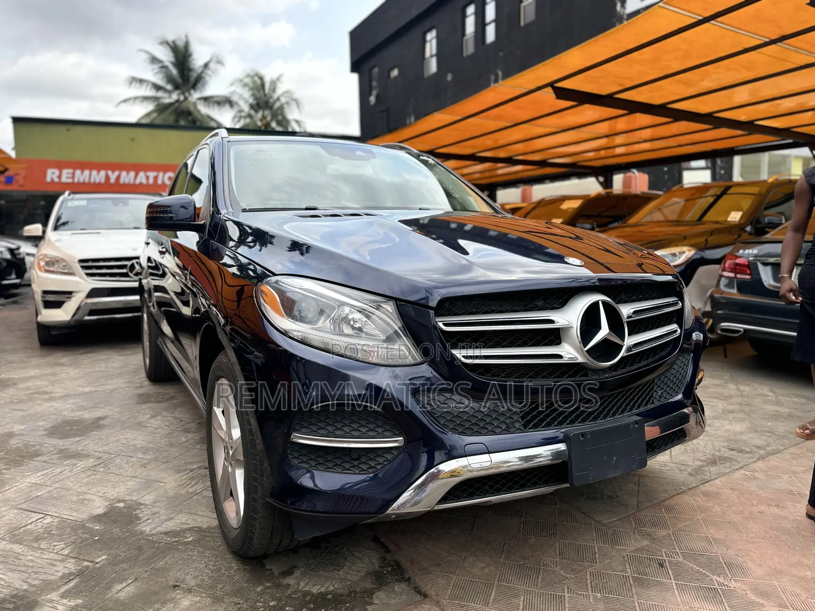 Mercedes-Benz GLE-Class GLE 350d 4MATIC 2017 Blue