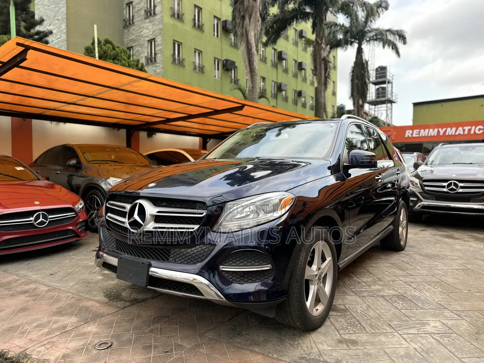 Mercedes-Benz GLE-Class GLE 350d 4MATIC 2017 Blue