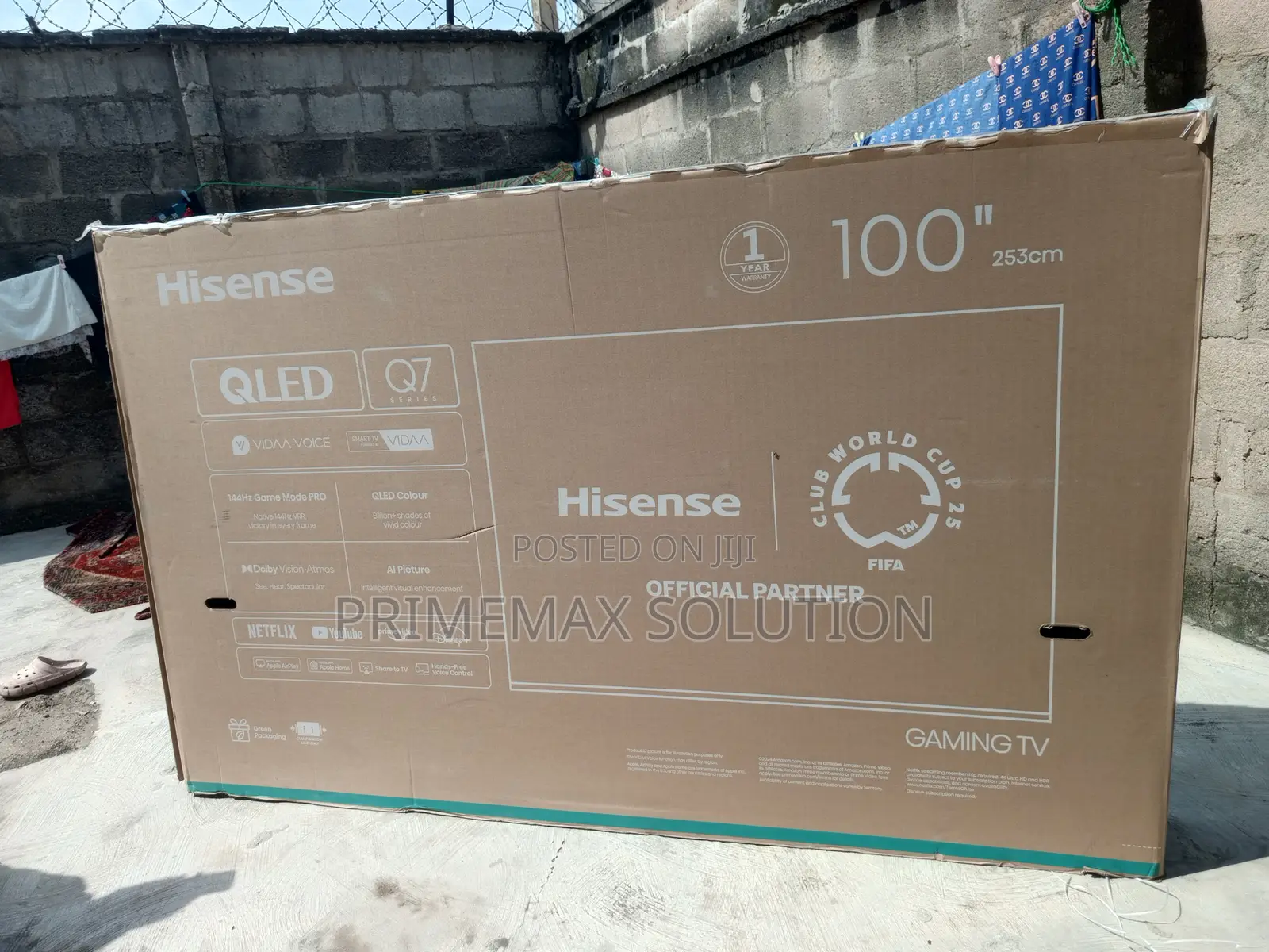 100" of Immersive Qled Excellence From Hisense