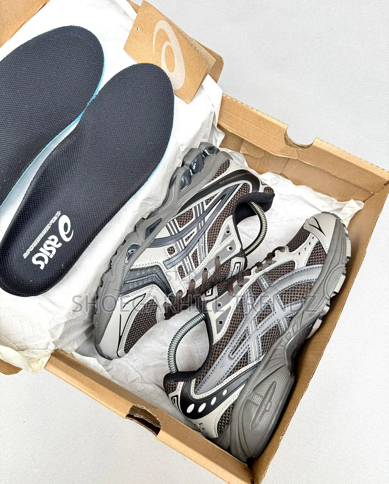 Asics Gel Kayano 14 Unisex Sneakers Available in Sizes 40-47