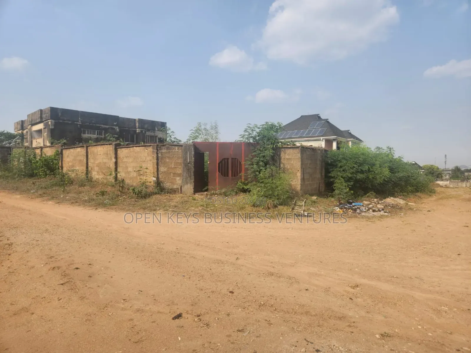 877sqm of Fully Fenced and Gated