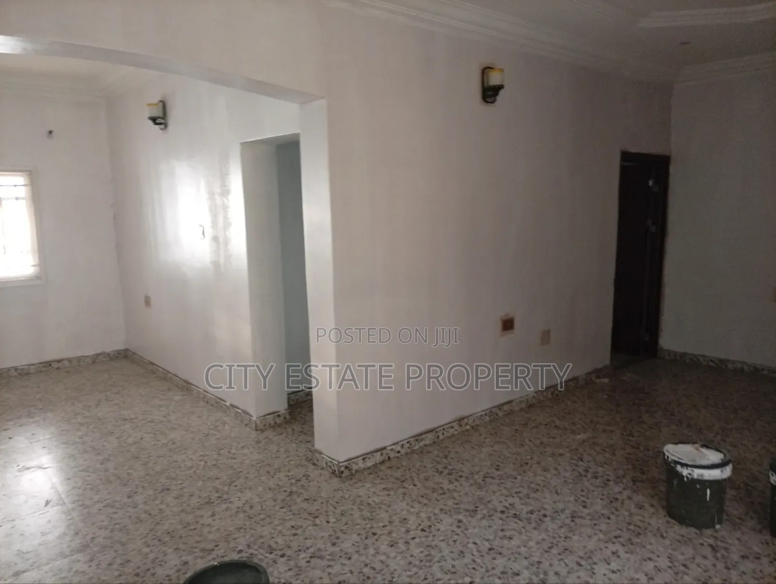2bdrm Block of Flats in Hrh Estate, Port-Harcourt for rent