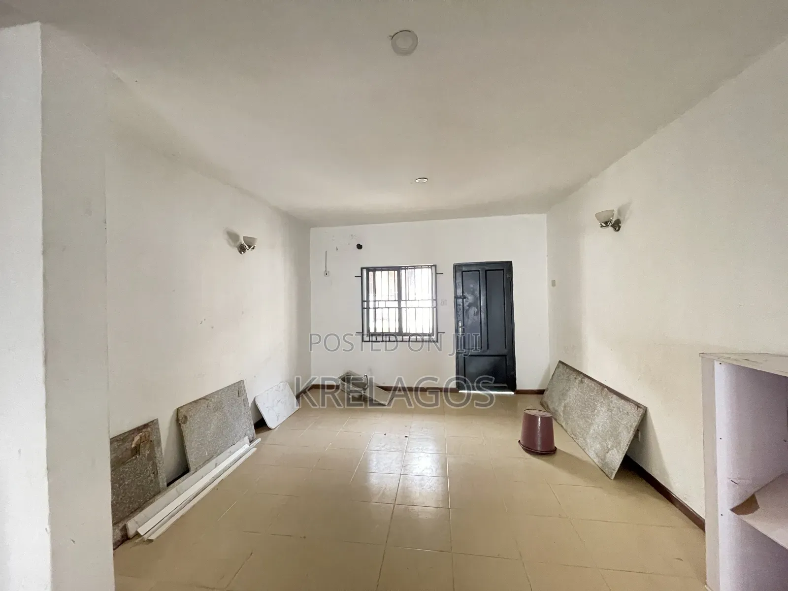 4bdrm Townhouse/Terrace in Chevron for sale
