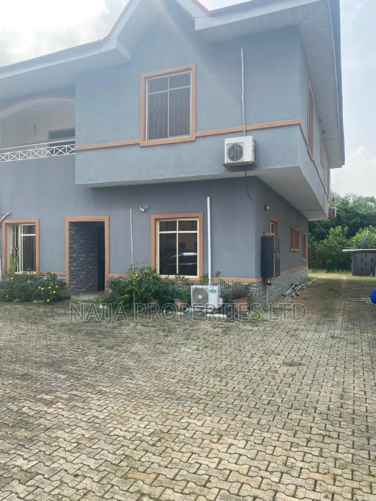 4bdrm Duplex in Crown Estate, Sangotedo for sale