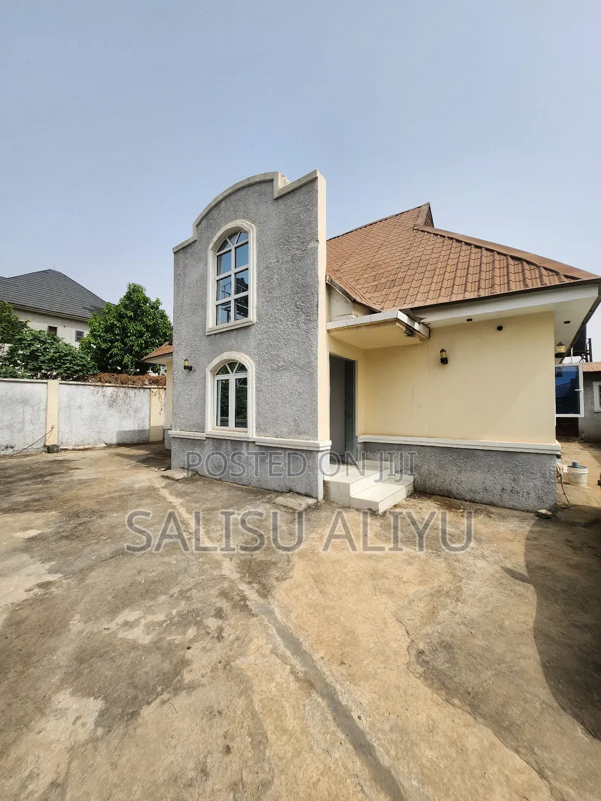 2bdrm Bungalow in Galadimawa for sale