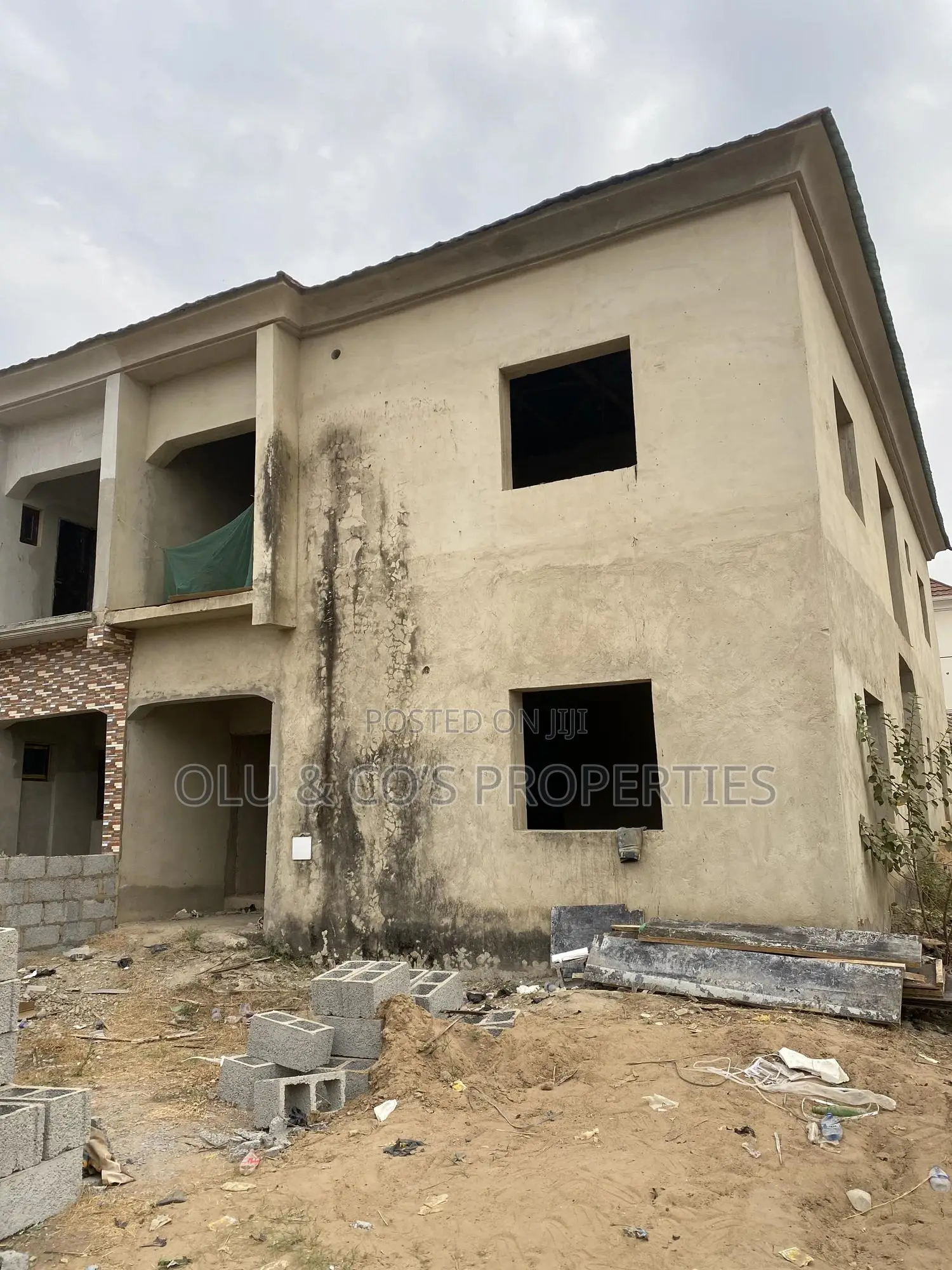 4bdrm Block of Flats in An Estate In Nut, Lugbe District for sale