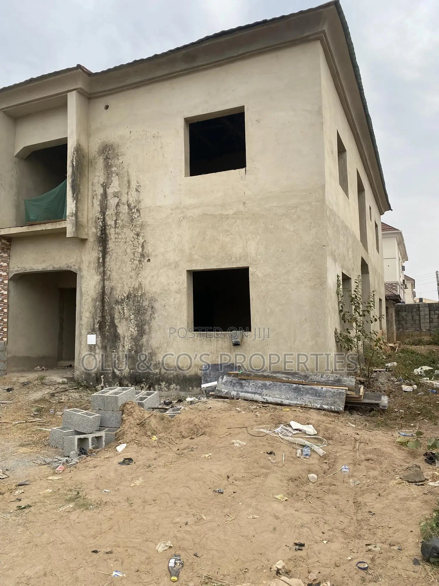 4bdrm Block of Flats in An Estate In Nut, Lugbe District for sale