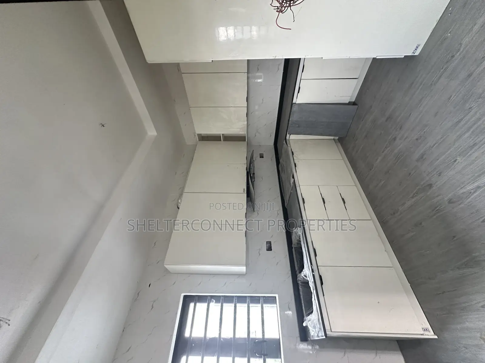 3bdrm Maisonette in Ajah for sale