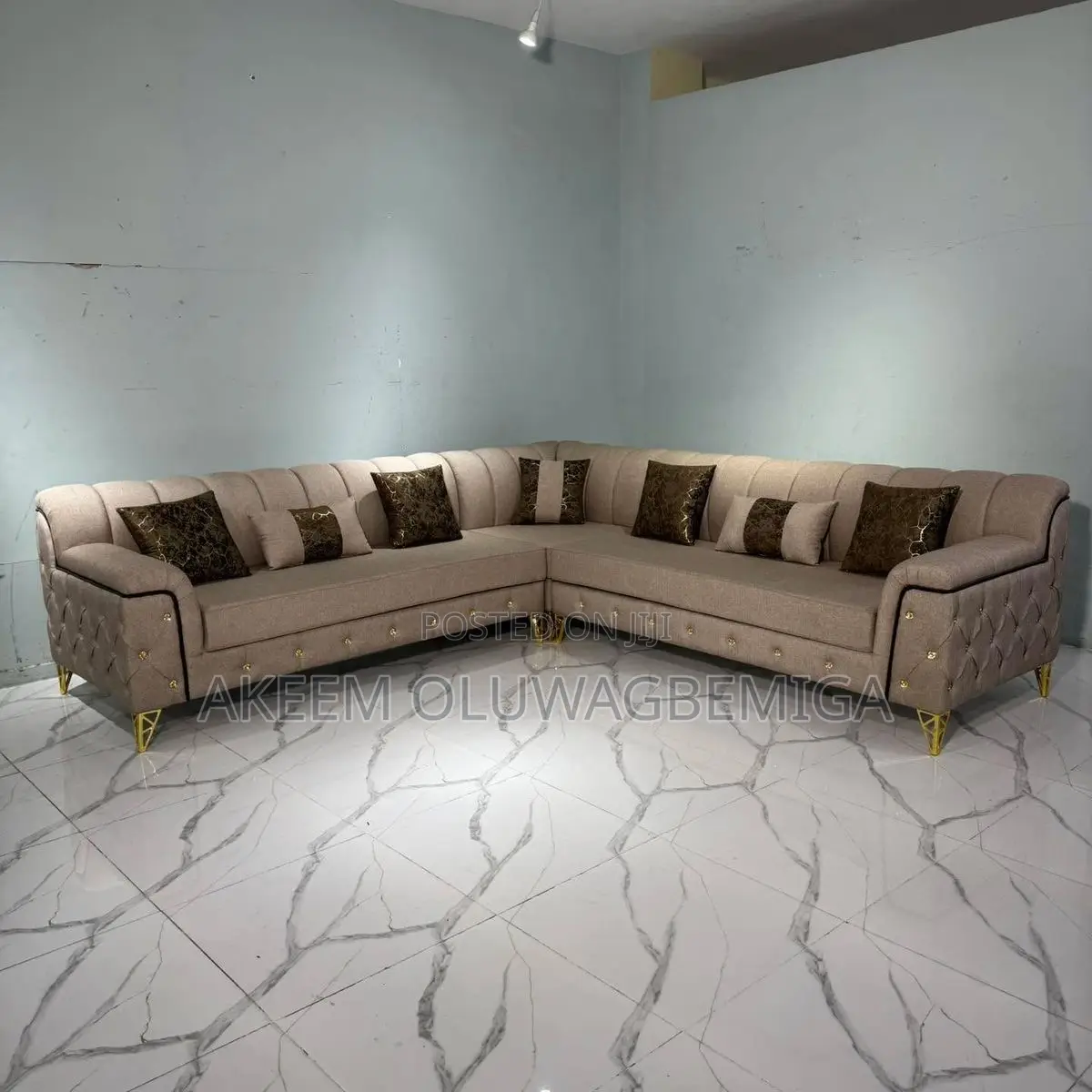 L Shaped Quality Fabric Sofa Chair With Pillows