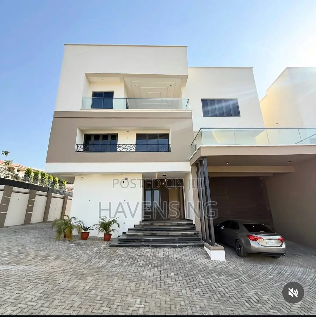 6bdrm Duplex in Asokoro for sale