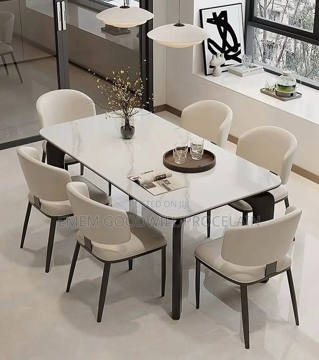 Luxury 6 Seater Dinning Tabel 350,000 Why 4 Sseater 250,000