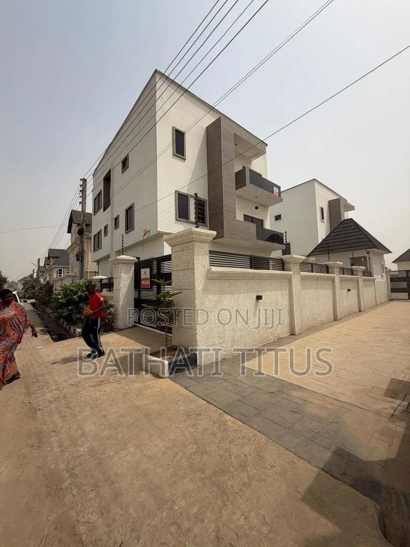 5bdrm Duplex in Life Camp for sale