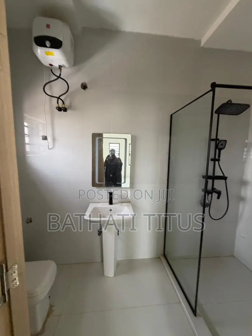 5bdrm Duplex in Life Camp for sale