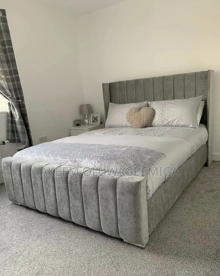 6by6 Bedframe With One Bedside