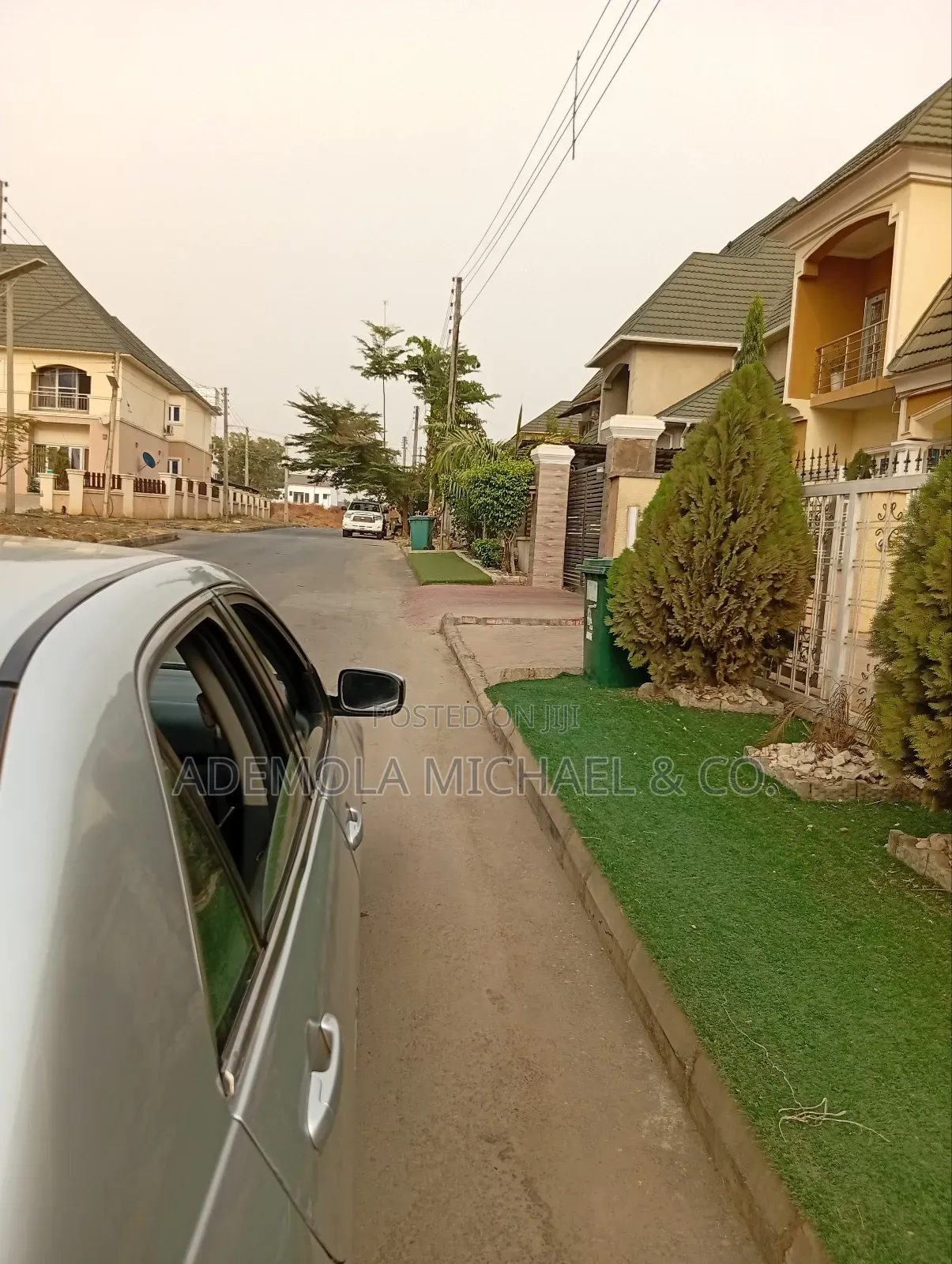 5bdrm Penthouse in River Park Estate, Lugbe District for sale