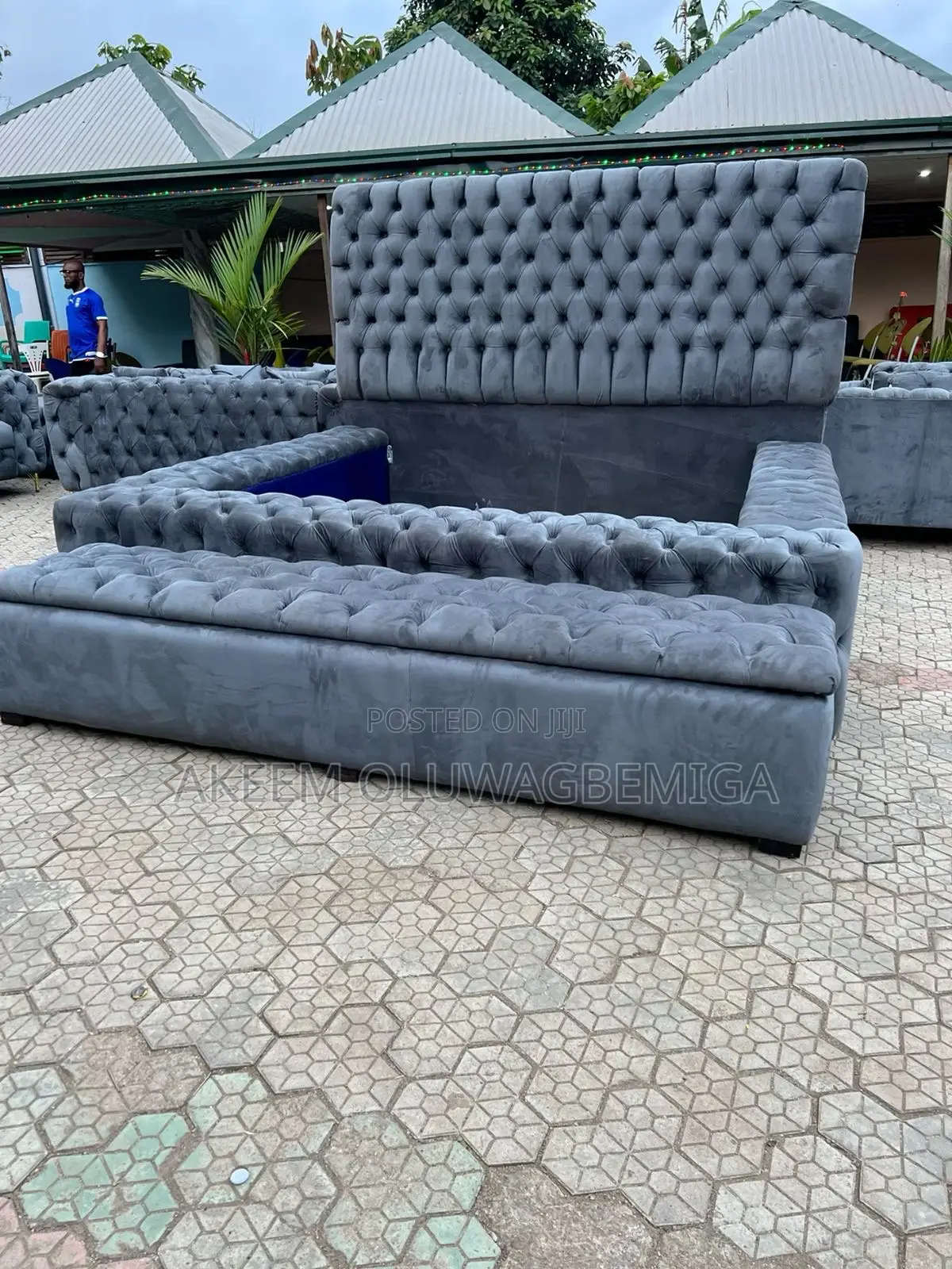 6by6 Bedframe With Ottoman