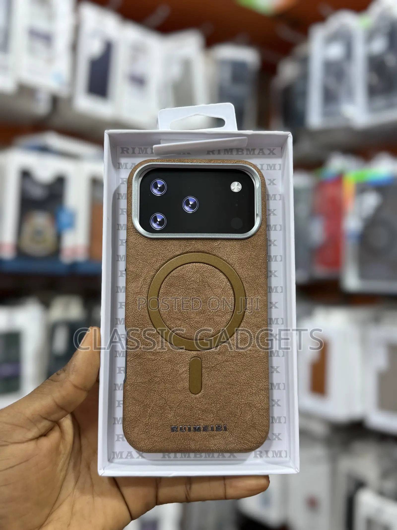 Magsafe Phone Case With Suede Texture for iPhone 17 Pro Max / 17 Pro