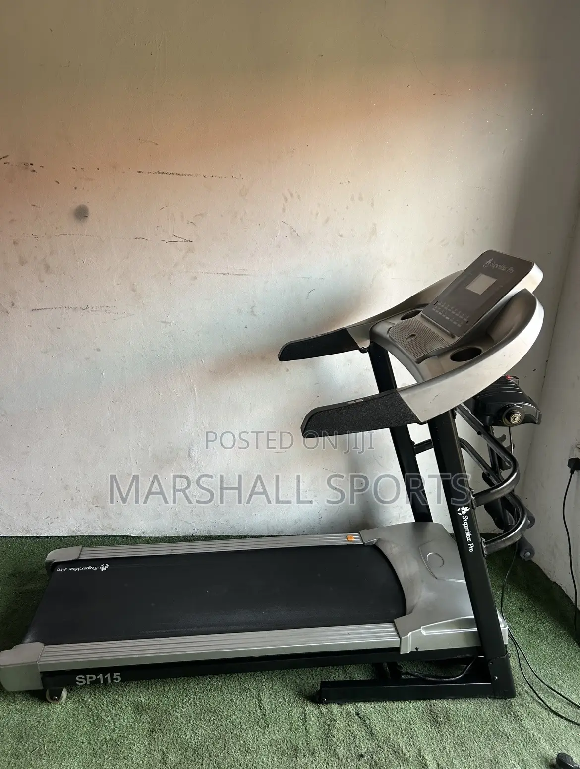 3hp Incline Supermax Treadmill With Massager