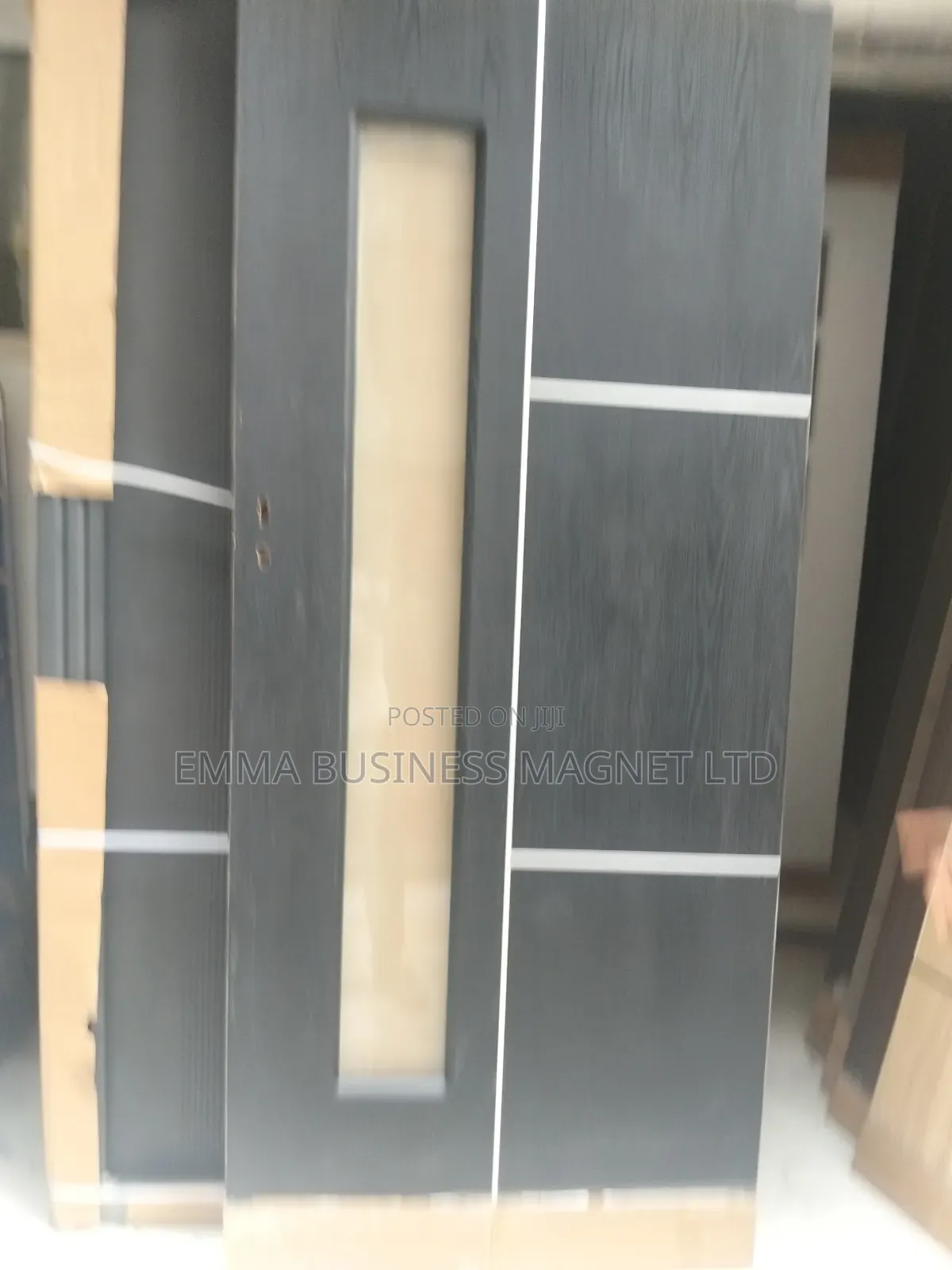 High Quality New Modern Designs Glass Wooden Doors 