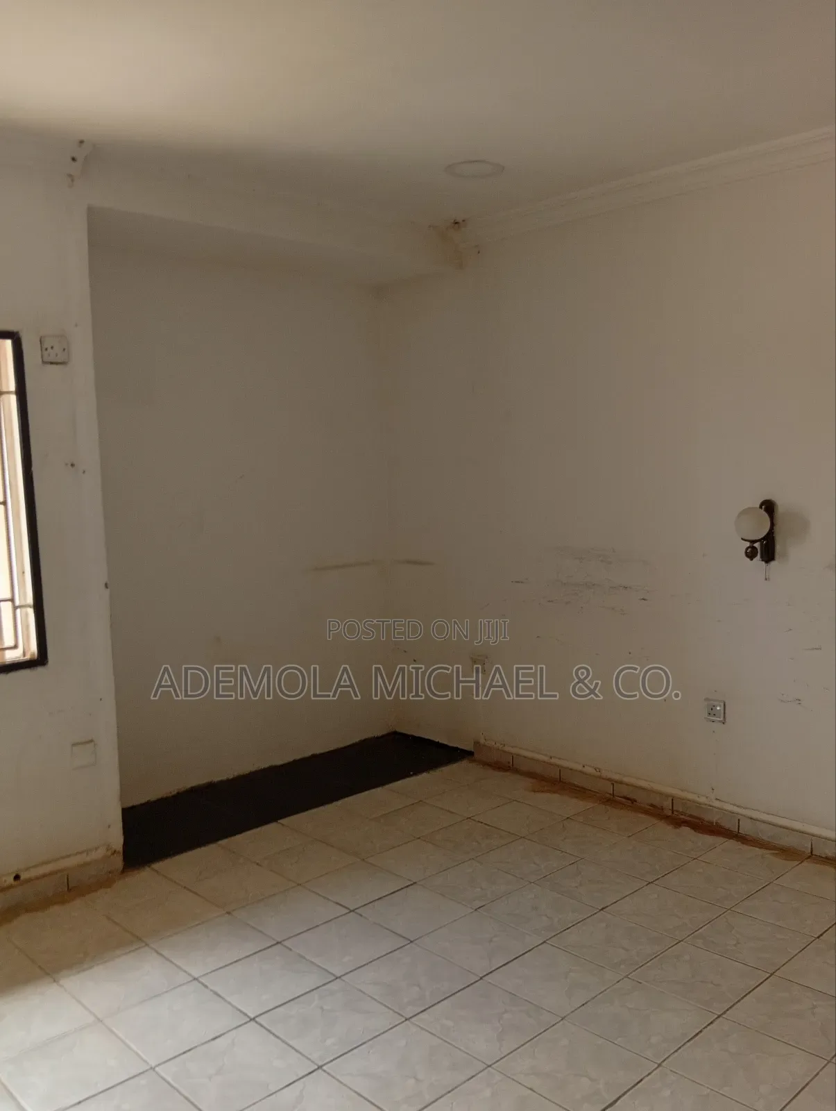 7bdrm Duplex in Bua Estate Kado for sale