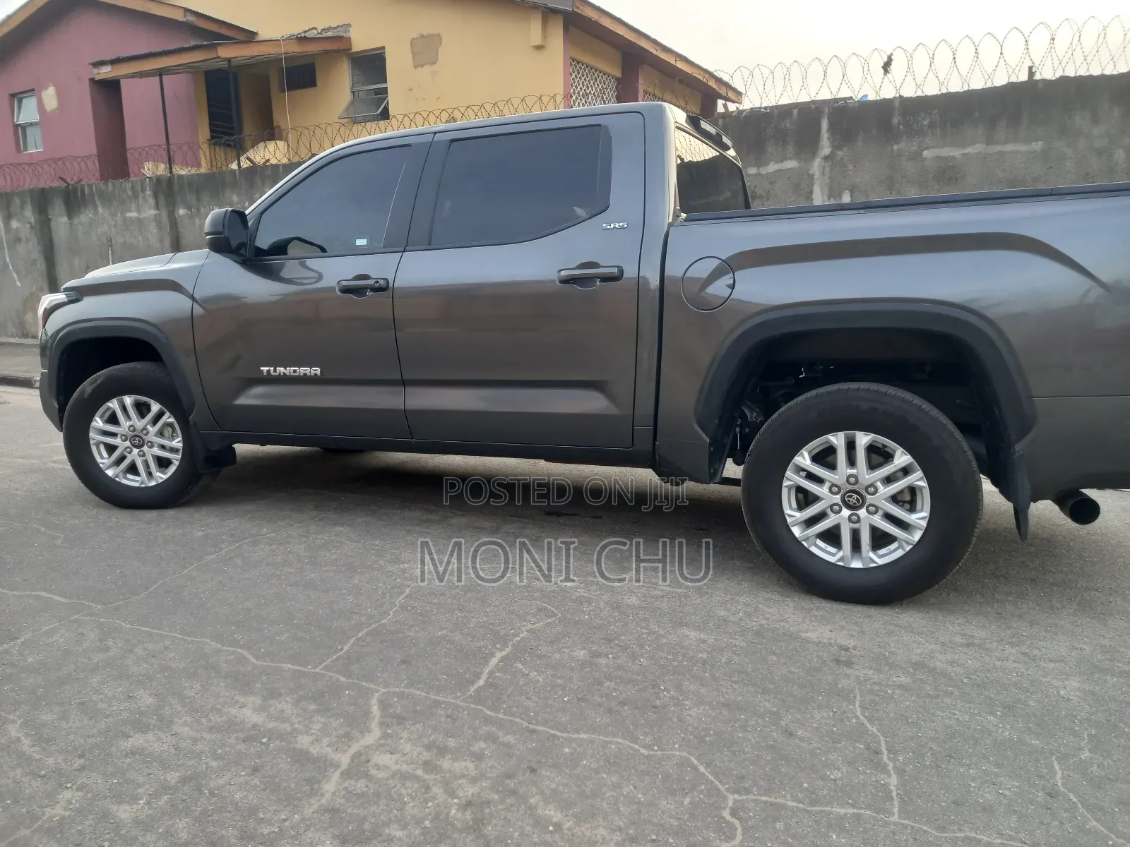 Toyota Tundra 2025 Gray