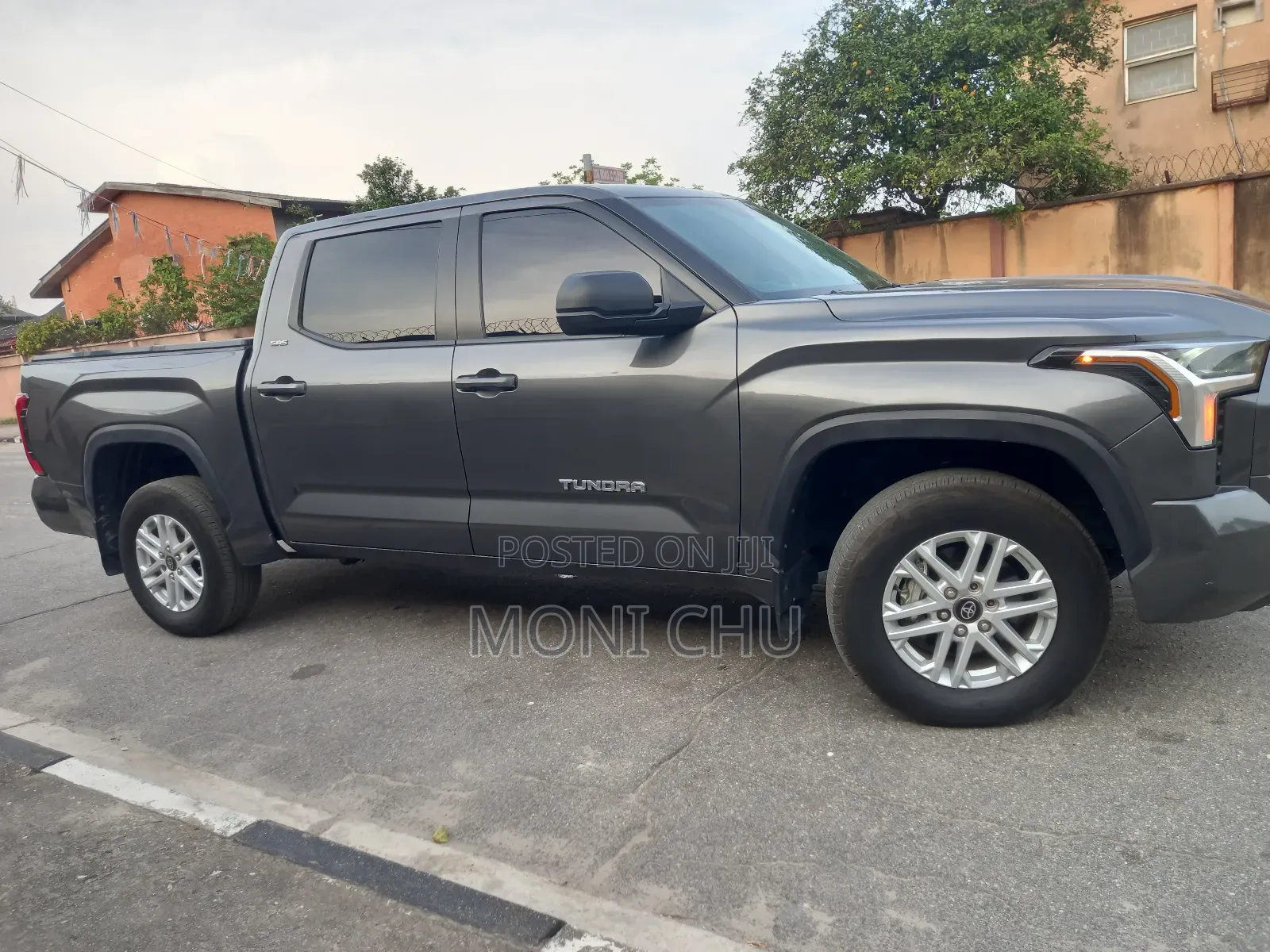 Toyota Tundra 2025 Gray