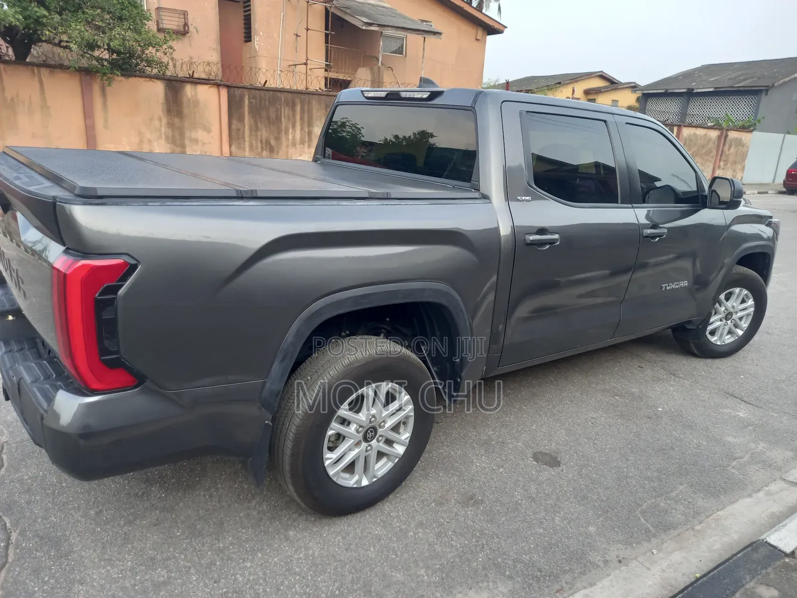 Toyota Tundra 2025 Gray