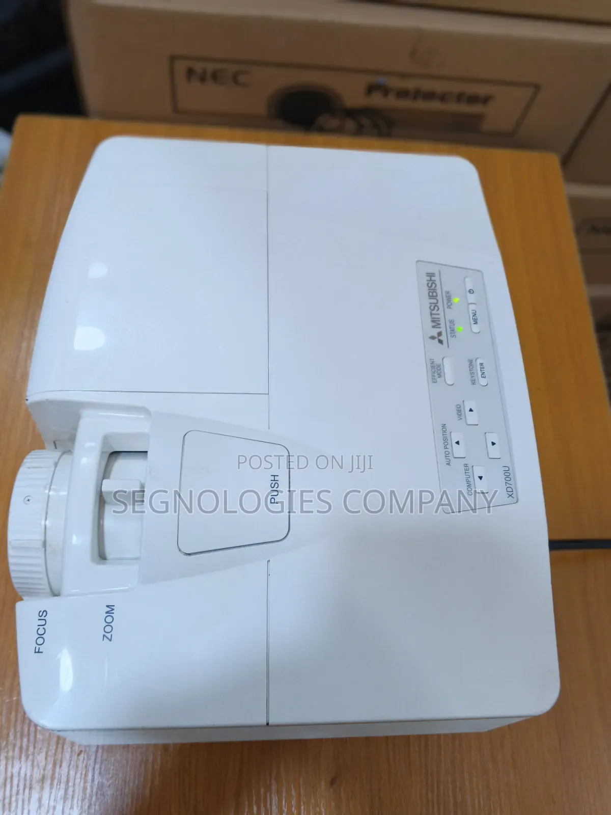 Mitsubishi Xd700u 5000 Lumens Ultra Bright Dlp Projector