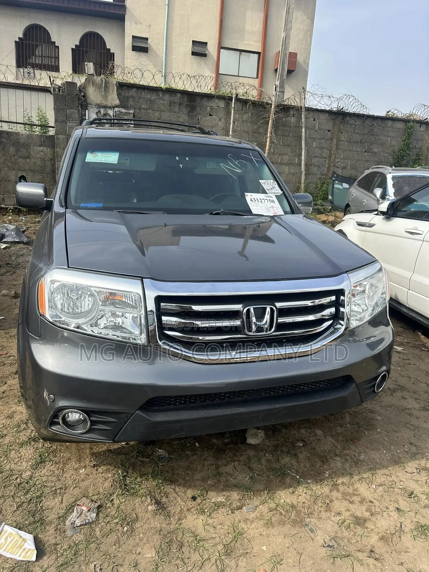 Honda Pilot Touring w/RES/Navi 4WD (3.5L 6cyl 5A) 2013 Gray
